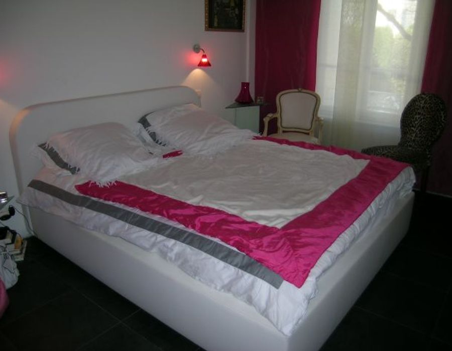 A jewel right in the heart of Cannes! 3