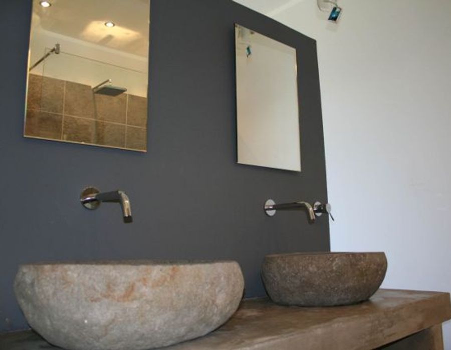 A ravishing newly renovated villa overlooking the port of St Florent 3