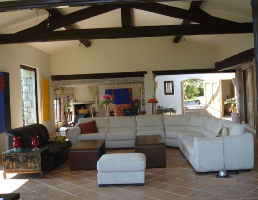 Stunning stone villa with great panoramic views in Tourrettes Sur Loup 6