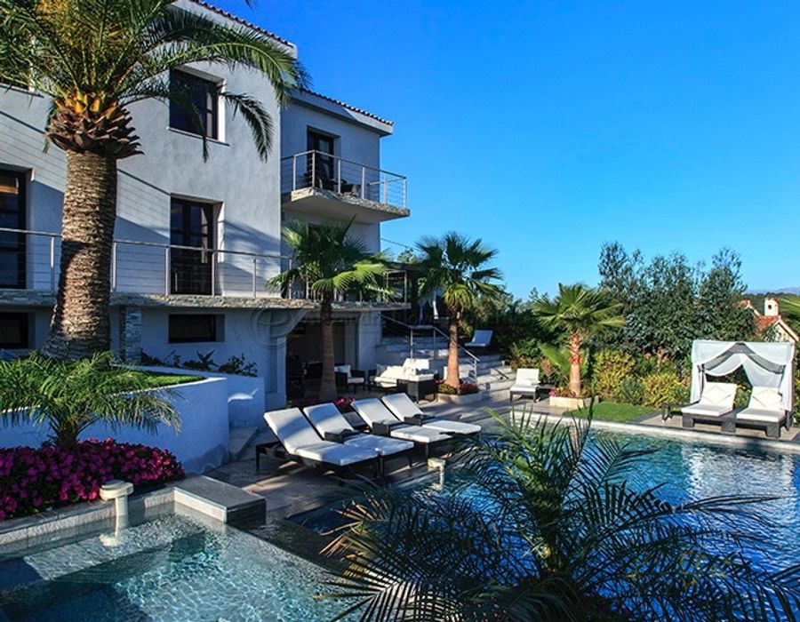 Fabulous modern property in Super Cannes, for rent and for sale 4