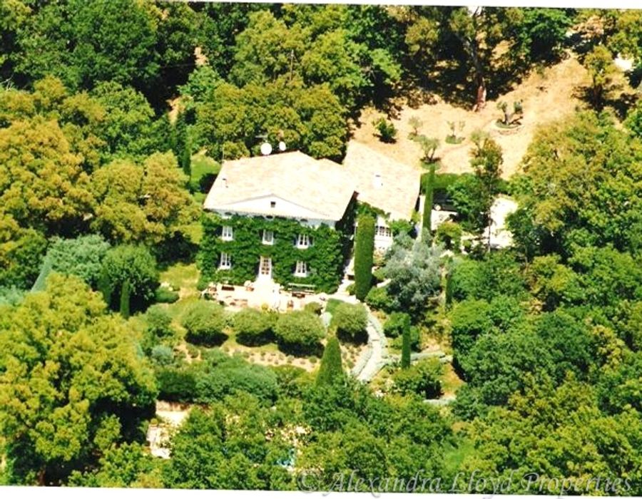 A lovely Bastide, camped on a south facing slope, overlooking the Maures. 3
