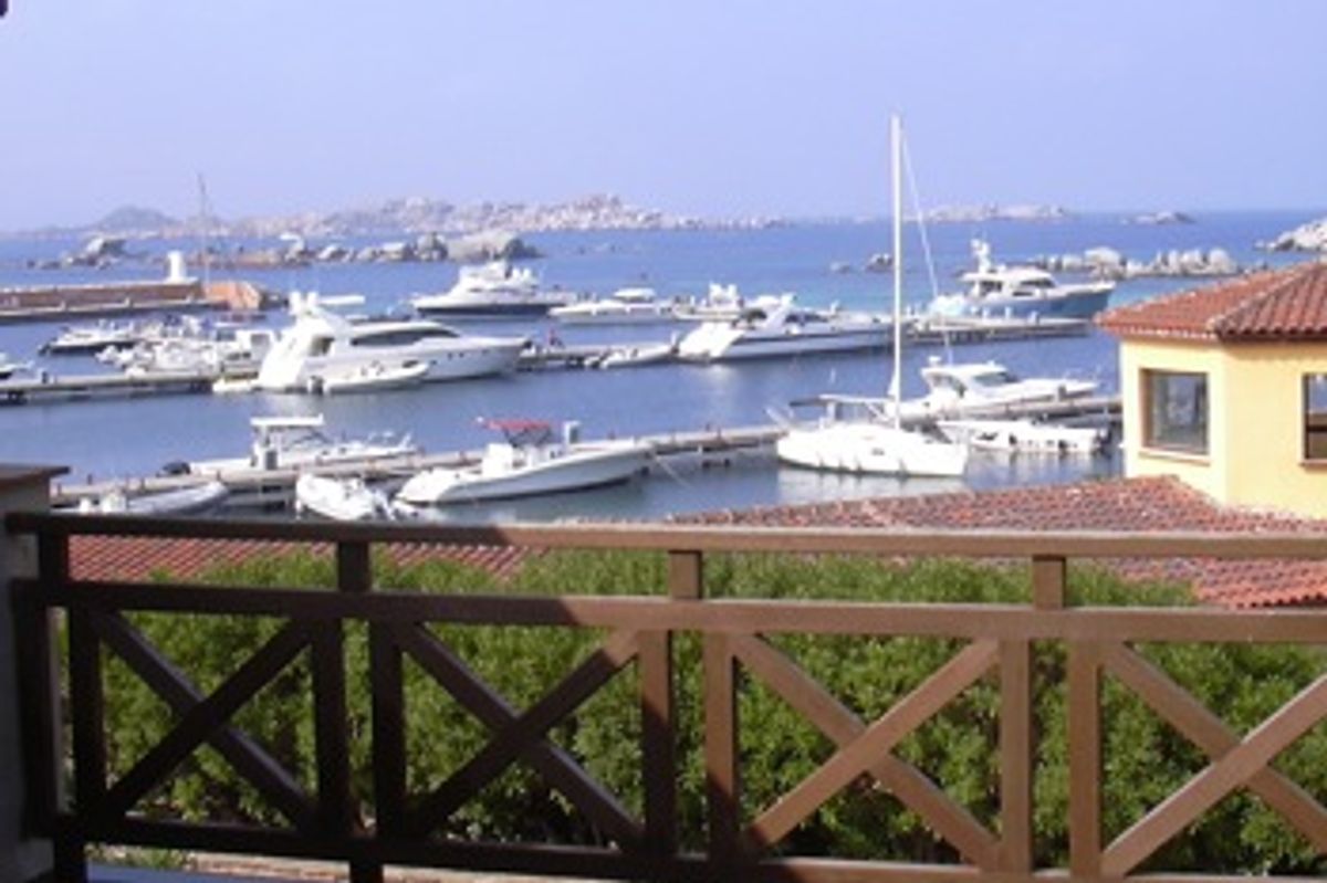 Apartment on the Island of Cavallo