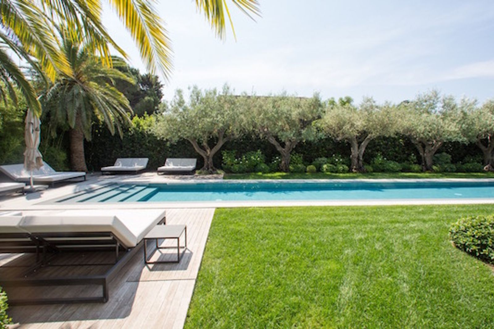 UNIQUE ! A beautifully decorated village house in the heart of Saint Tropez