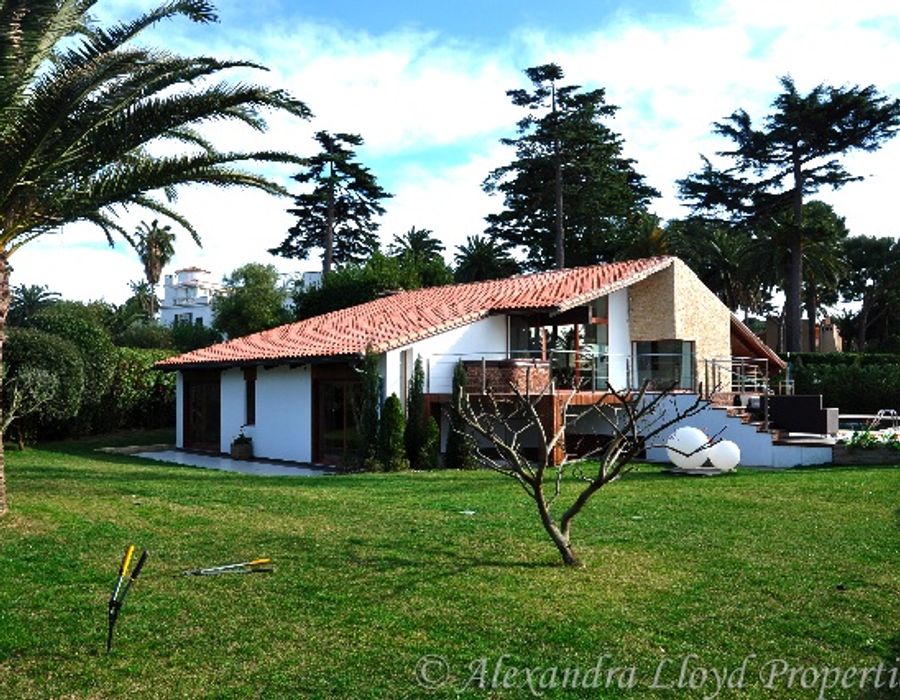 Modern style property located on the Cap d'Antibes 5