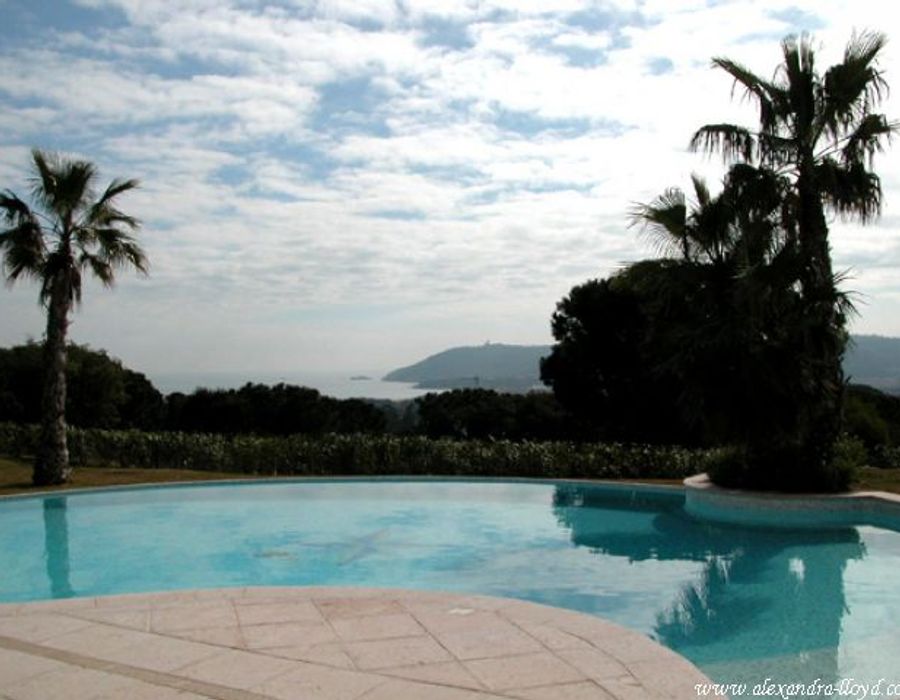 Provencal style villa, just next to Nikki Beach 1