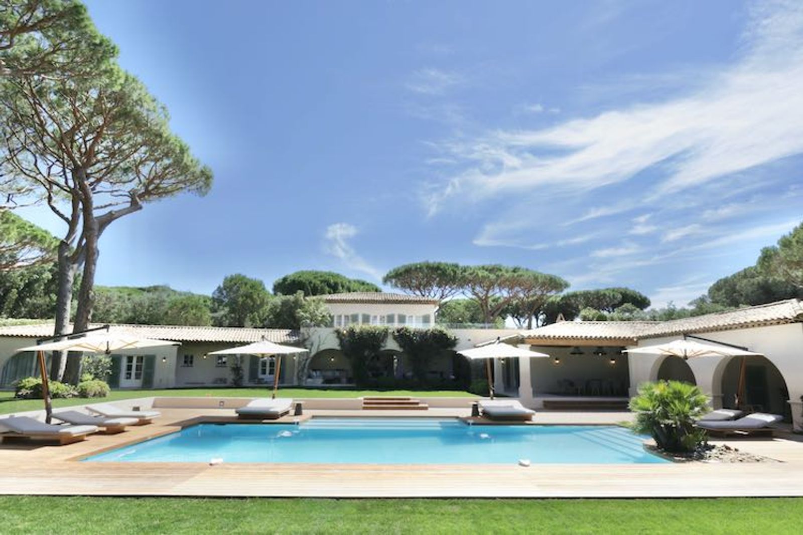 Les Parcs de Saint Tropez - a fabulous six bedroom villa for rent