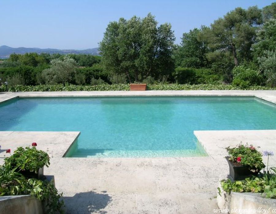 Stunning Bastide with sea views in Saint Tropez 3