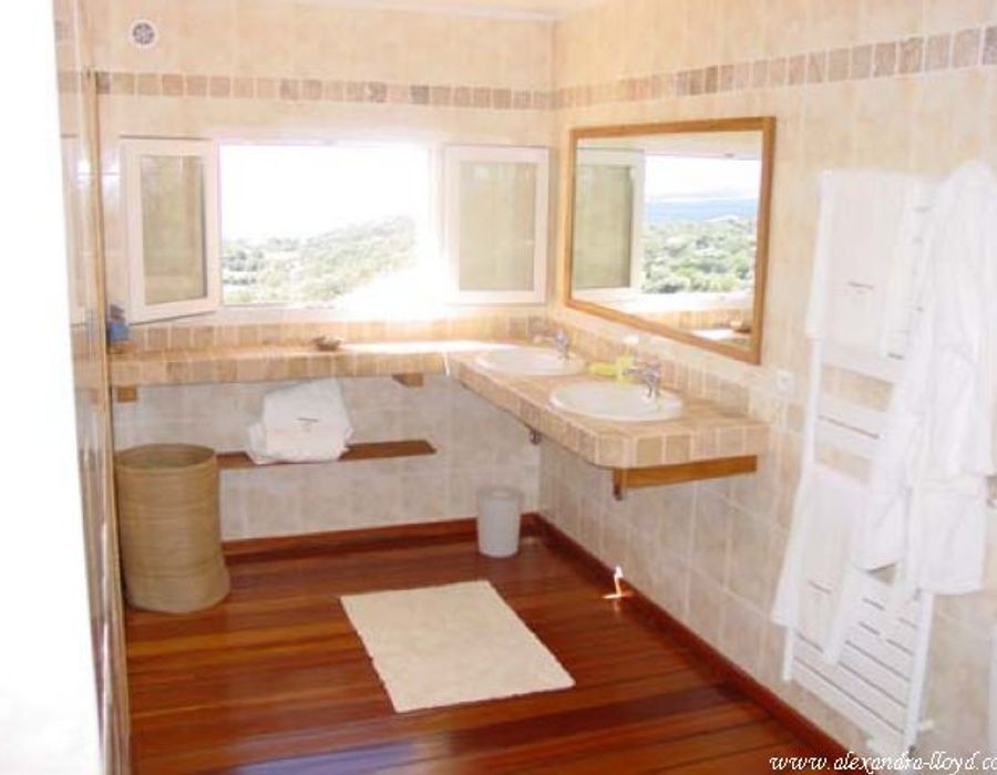 Breathtaking views and a delightful villa near Calvi, North Corsica 2