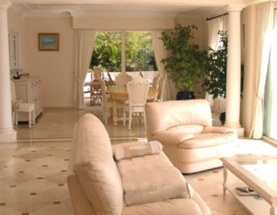 Provencal style villa, just next to Nikki Beach 5