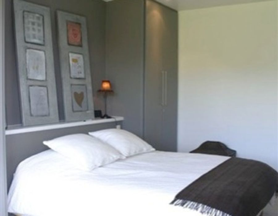 Modern house on Tahiti road at Saint Tropez 1