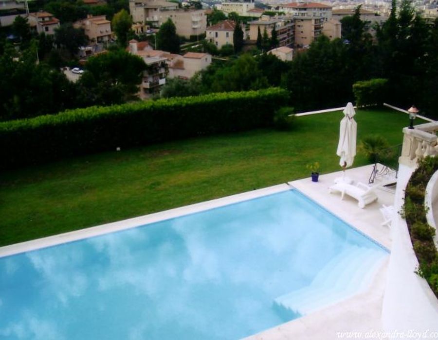 Luxurious Florentine Villa in Cannes 3