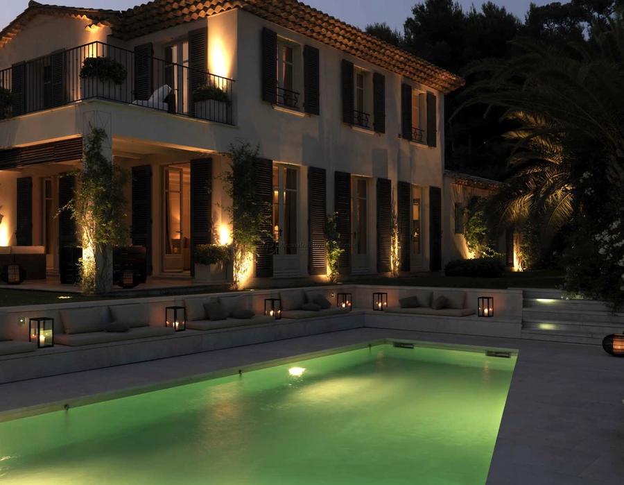 Armani/Casa à Saint Tropez 1