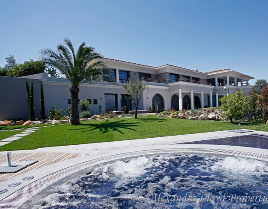 NEW! SAINT JEAN CAP FERRAT :-) 1