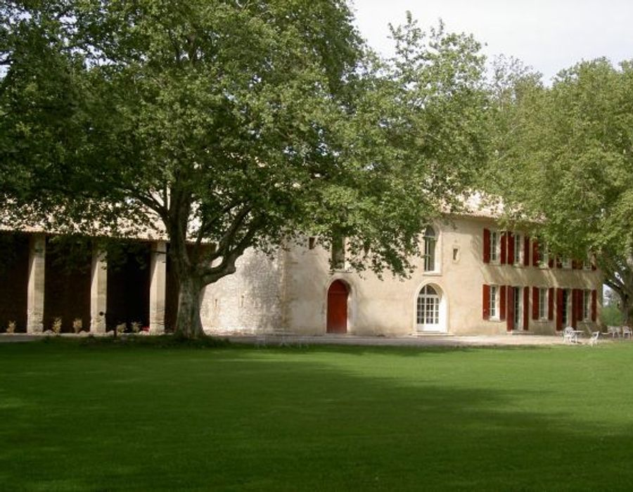 18th century manor in the heart of Provence 1