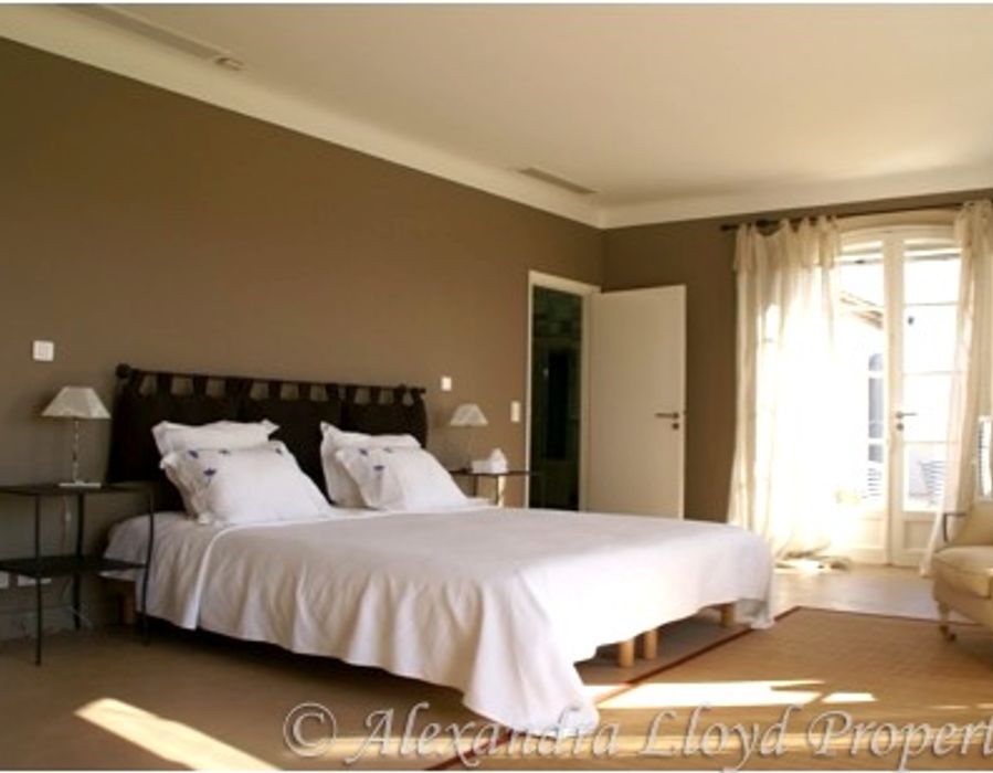 Beautiful property close to the Plage des Salins in Saint Tropez 6