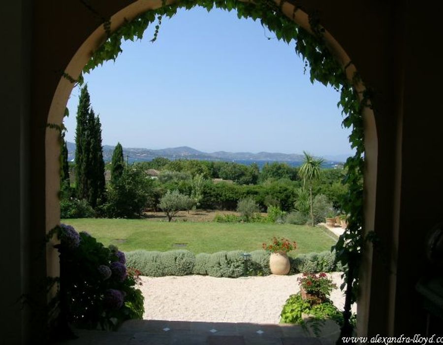 Stunning Bastide with sea views in Saint Tropez 1