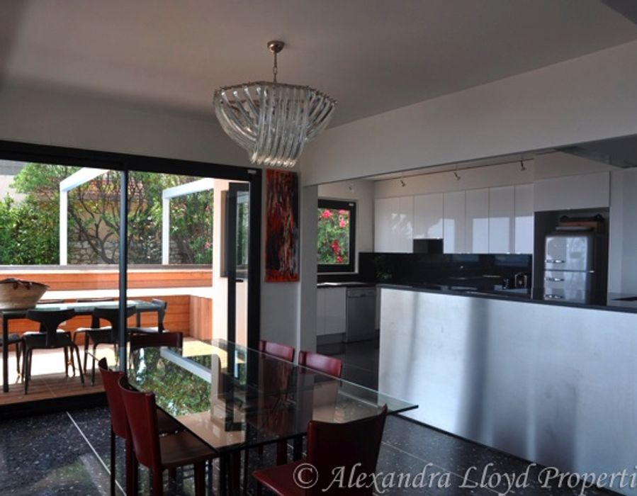 Villa for sale in Villefranche-sur-Mer 2