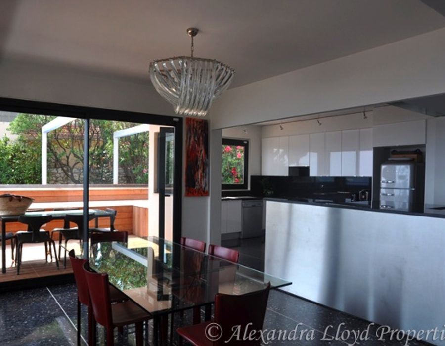 Villa for sale in Villefranche-sur-Mer 2