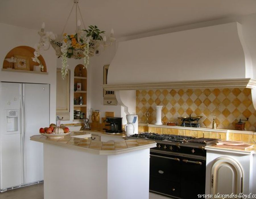 A well positioned property close to Saint Tropez village and beaches 2