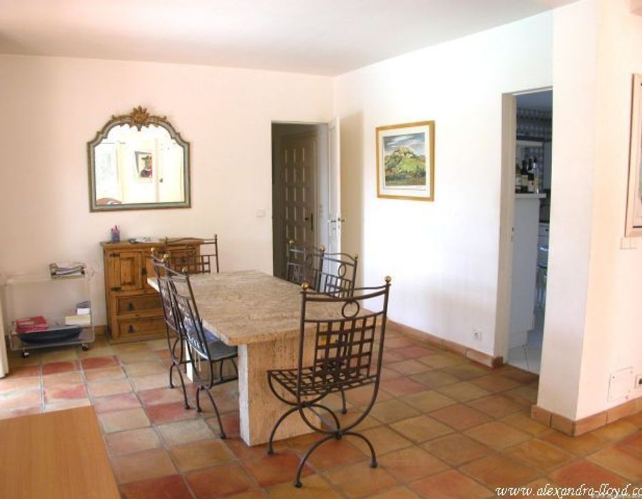 Charming villa in next to Tahiti Beach 1