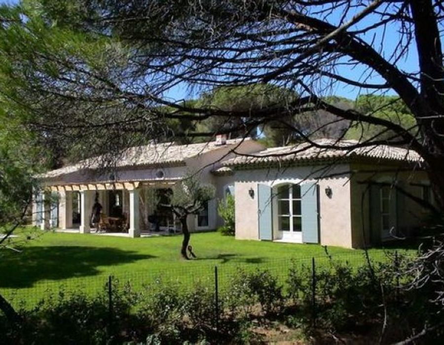A very pretty villa located in Gigaro and close to Saint Tropez 3