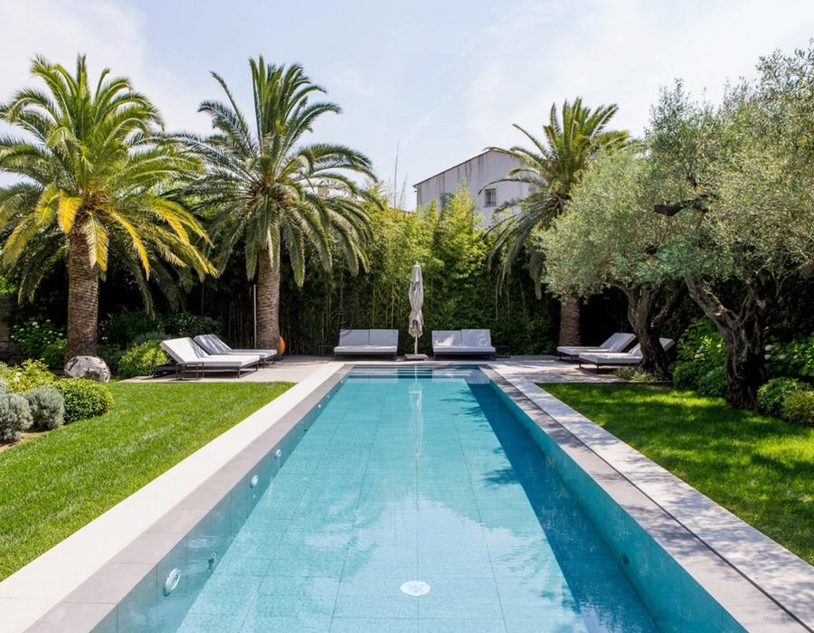 UNIQUE ! A beautifully decorated village house in the heart of Saint Tropez 5