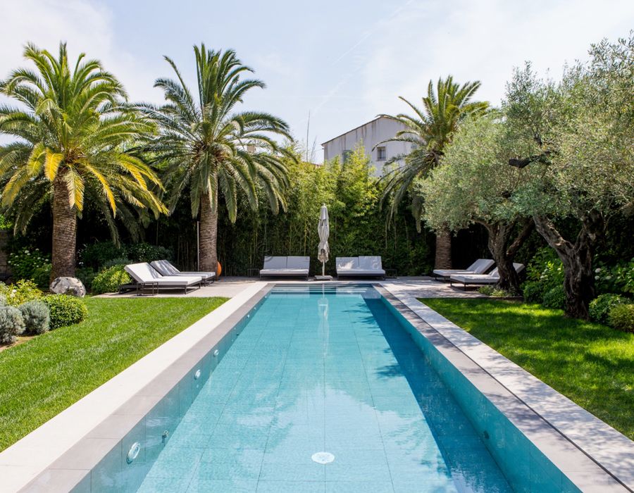 UNIQUE ! A beautifully decorated village house in the heart of Saint Tropez 5