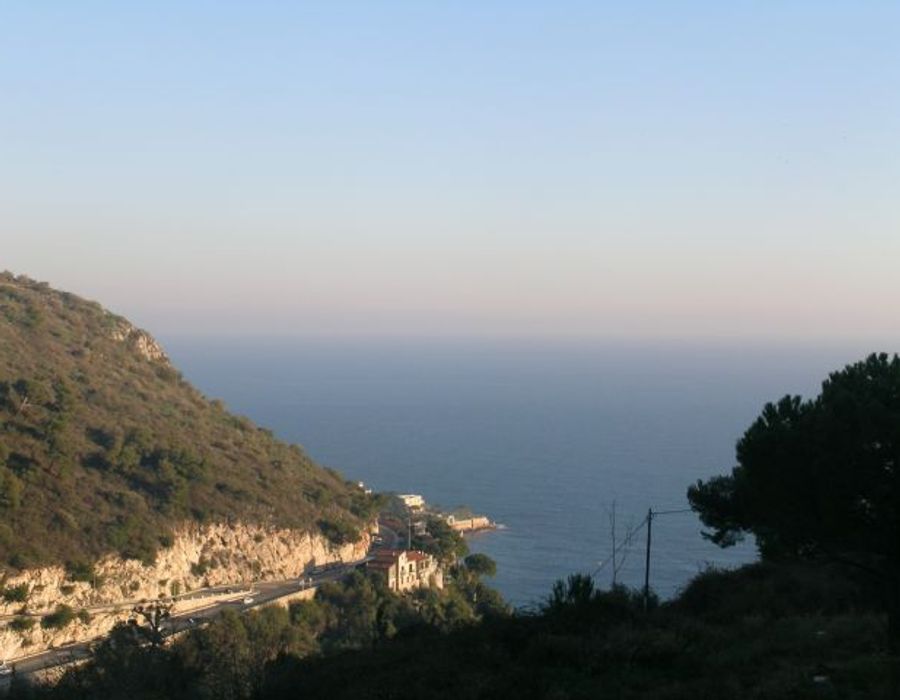 Superb villa with great views in Saint Laurent d'Eze 1