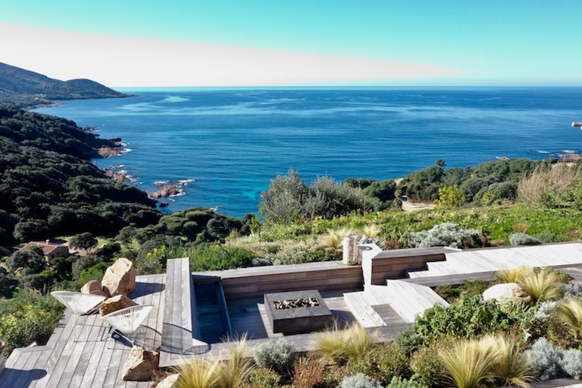 A wonderful property in an extraordinary setting in South Corsica, close to Ajacccio