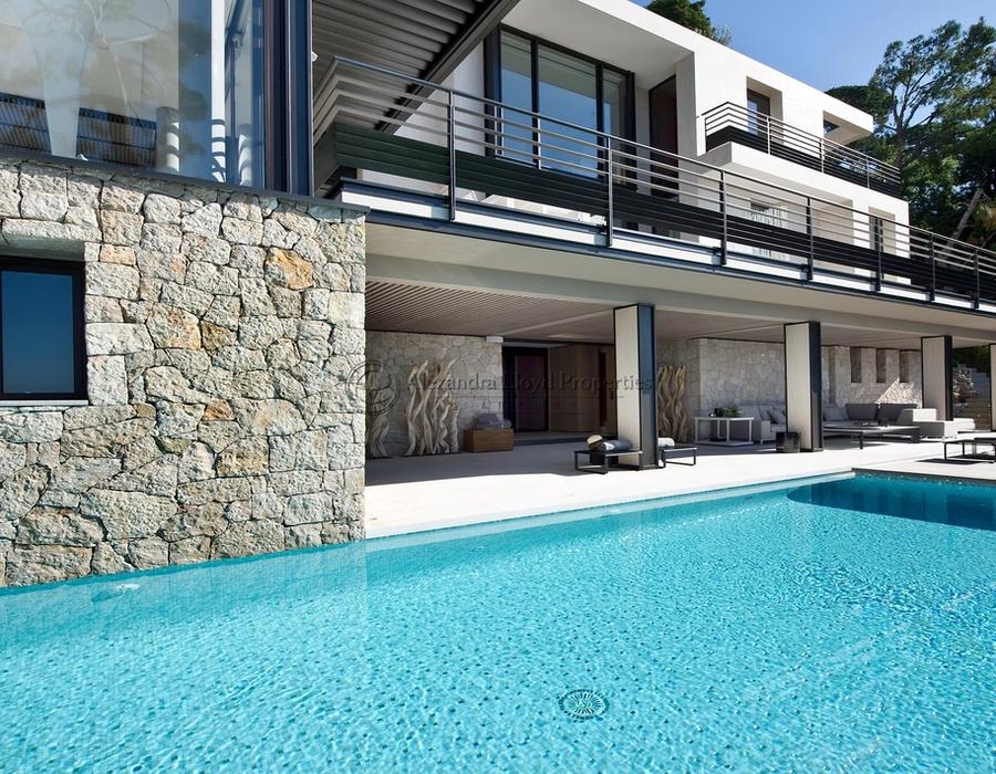 Stunning ultra contemporary villa in Villefranche-sur-Mer 5
