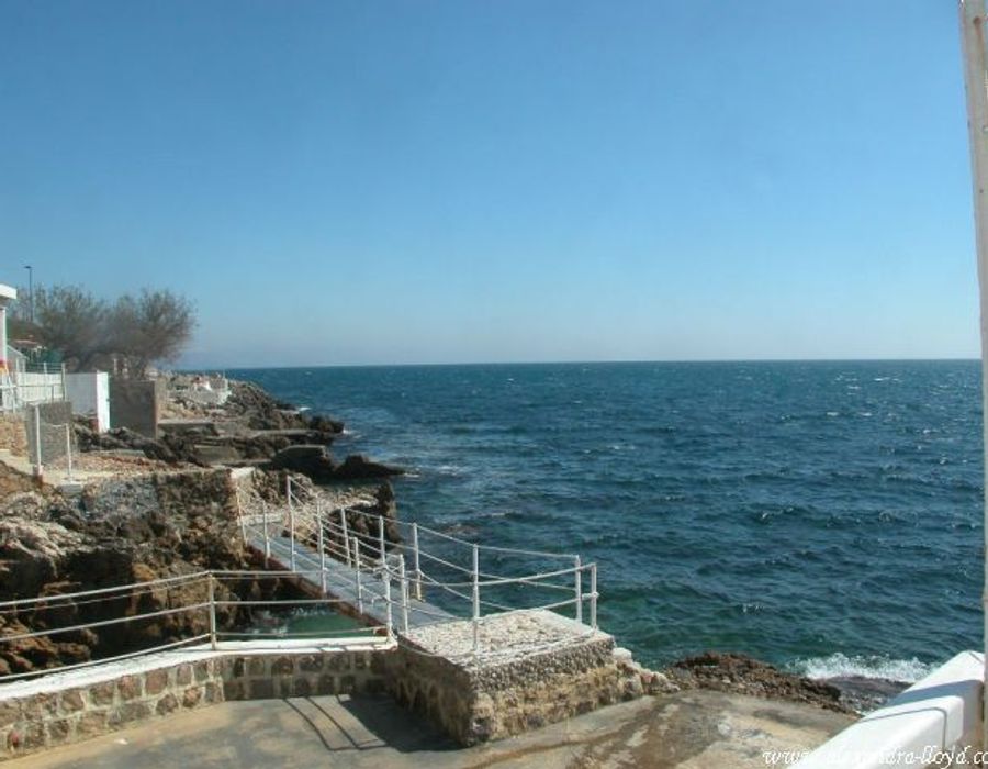 Waters edge property on the Cap d'Antibes 2