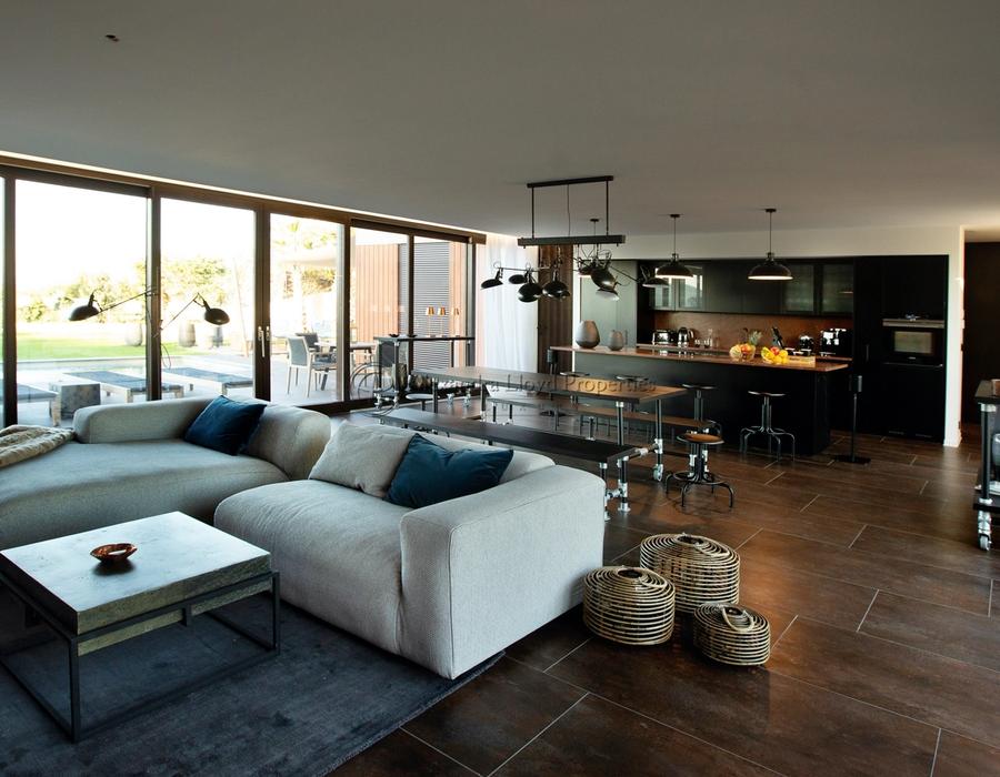 Sinopolis - a 6 bedroom home for rent 4