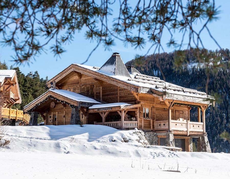 A lovely chalet for rent in Auron 1