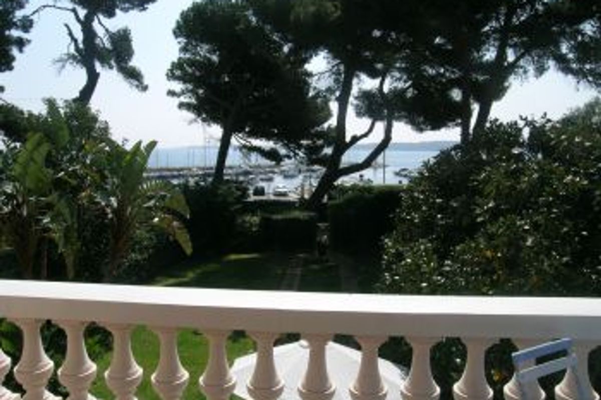 Nice villa close to the Croisette