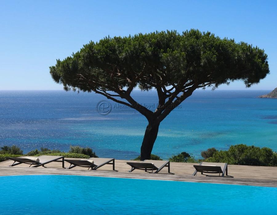 Panoramic sea views from the Domaine de l'Escalet 3