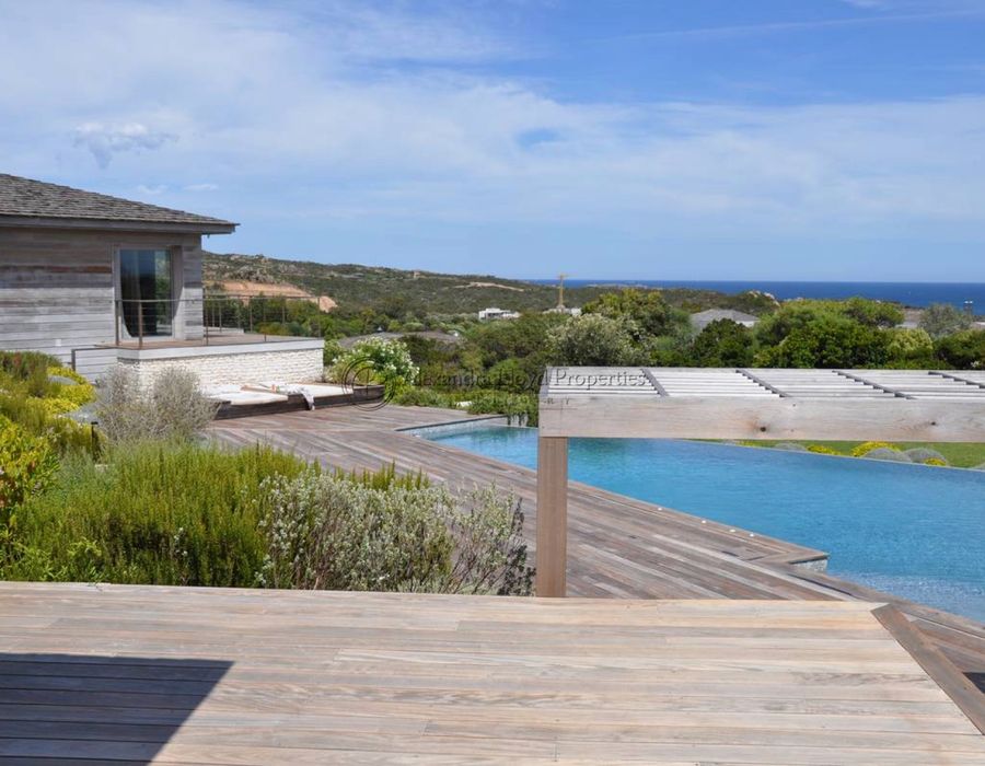 Luxury Villa for Rent in the Private Domaine of Sperone 5