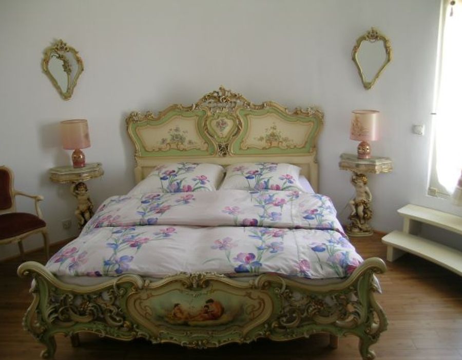 Superb Provencal Palace in the prestigious Super Cannes 1