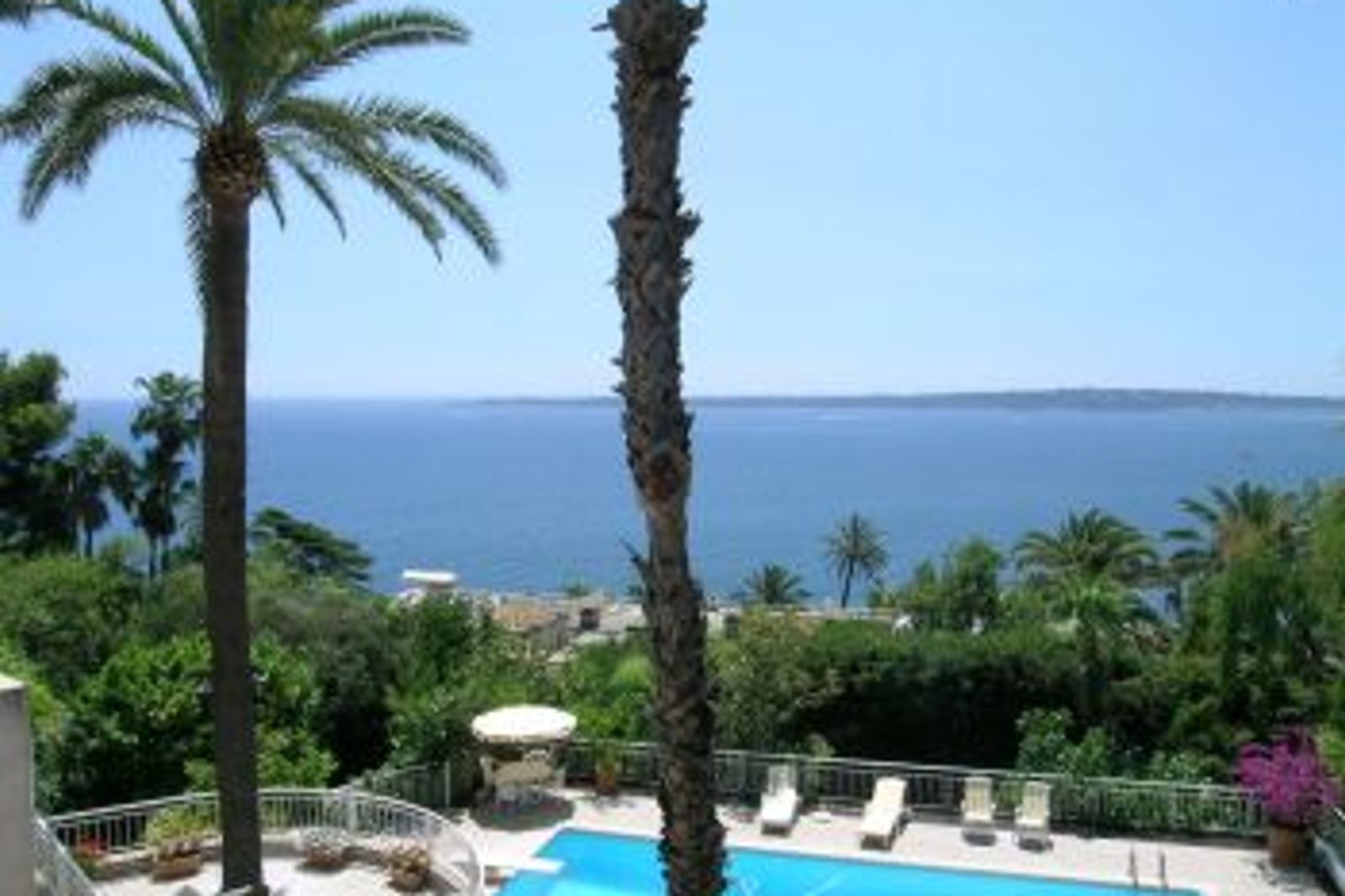 Super views from the prestigious Cannes Californie