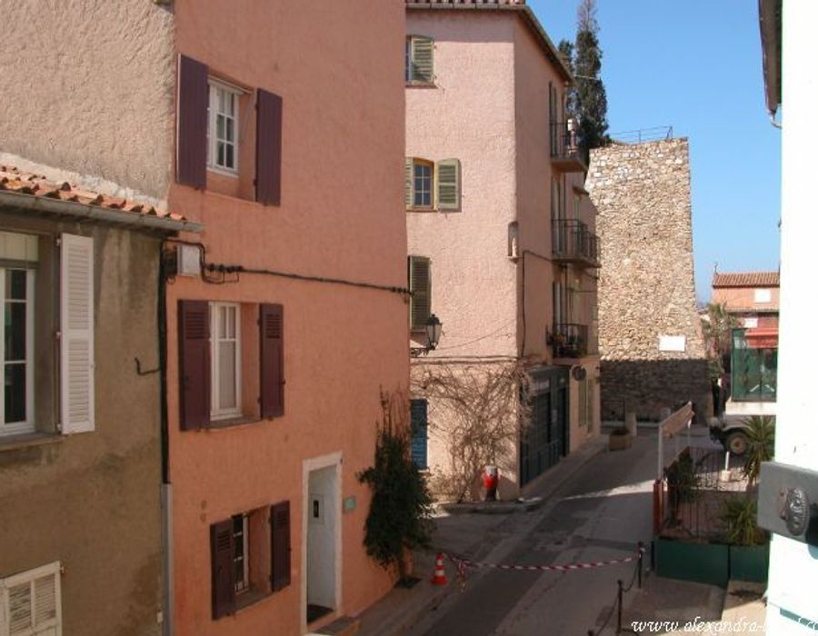 Charming village house in Saint Tropez 6