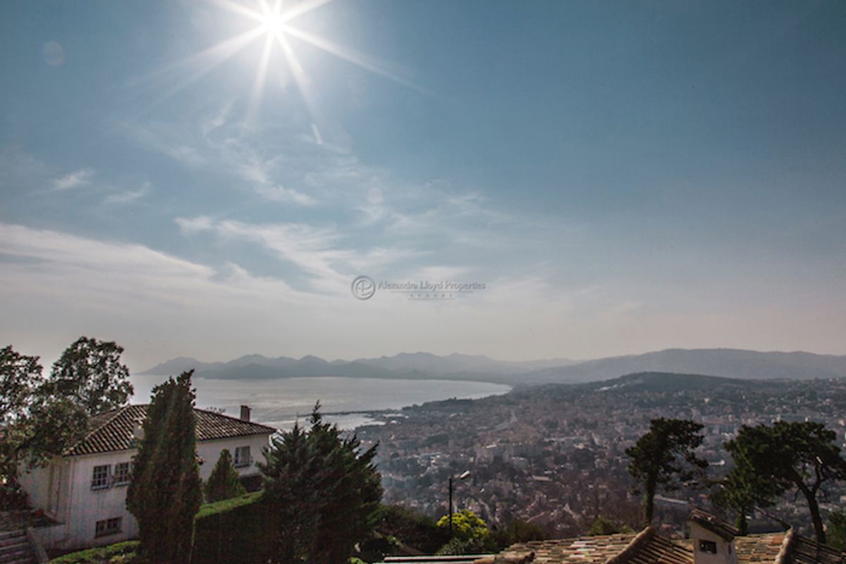 Super views from Super Cannes - villa for rent