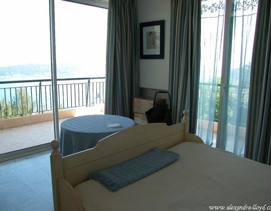 Provencale villa offers exceptional views over Cap Ferrat and the sea. 1