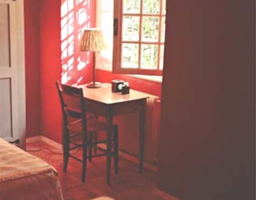 Located in a nice residential area close to the village of Saint Paul 5