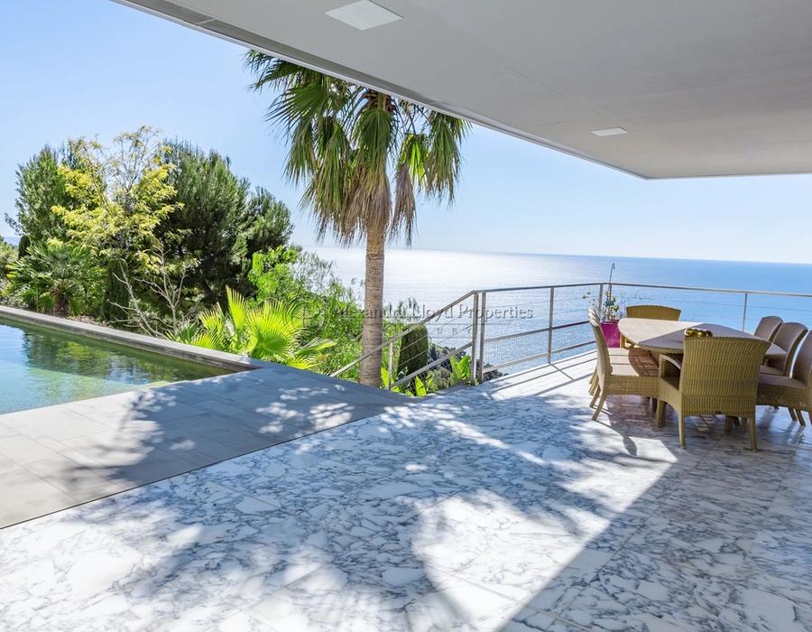 Located in the Ultra Sophisticated Domaine Val des Costes, Eze 5