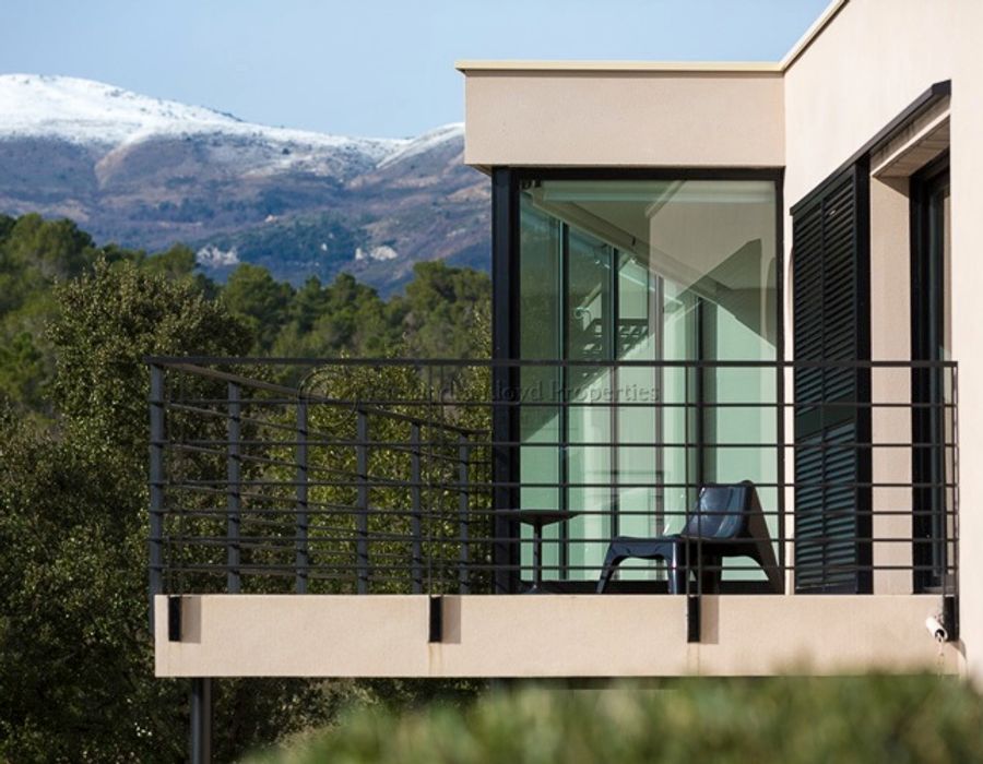 Contemporary villa for rent in Les Hauts de Saint Paul, Saint Paul de Vence 5