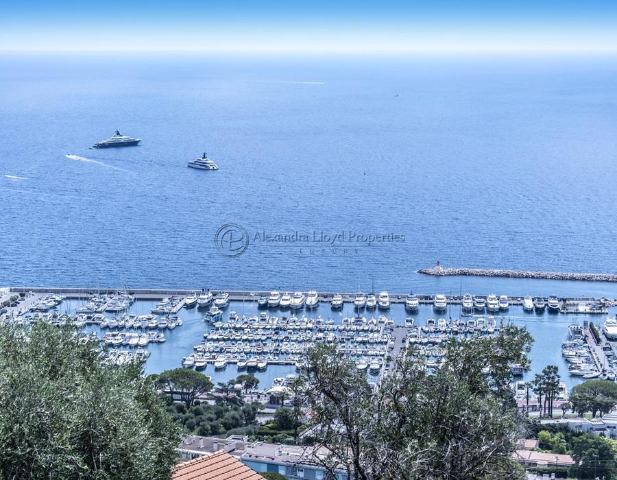 Exceptional views from an exceptional home in Beaulieu sur Mer 2