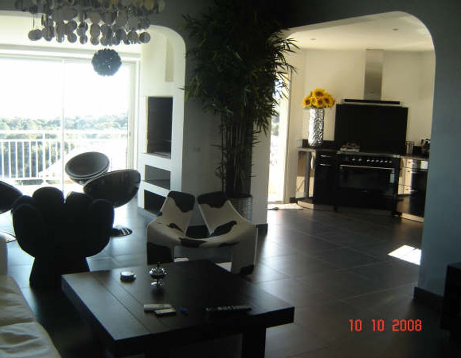 Close to the beaches of Cala Rossa and St Cyprien 4