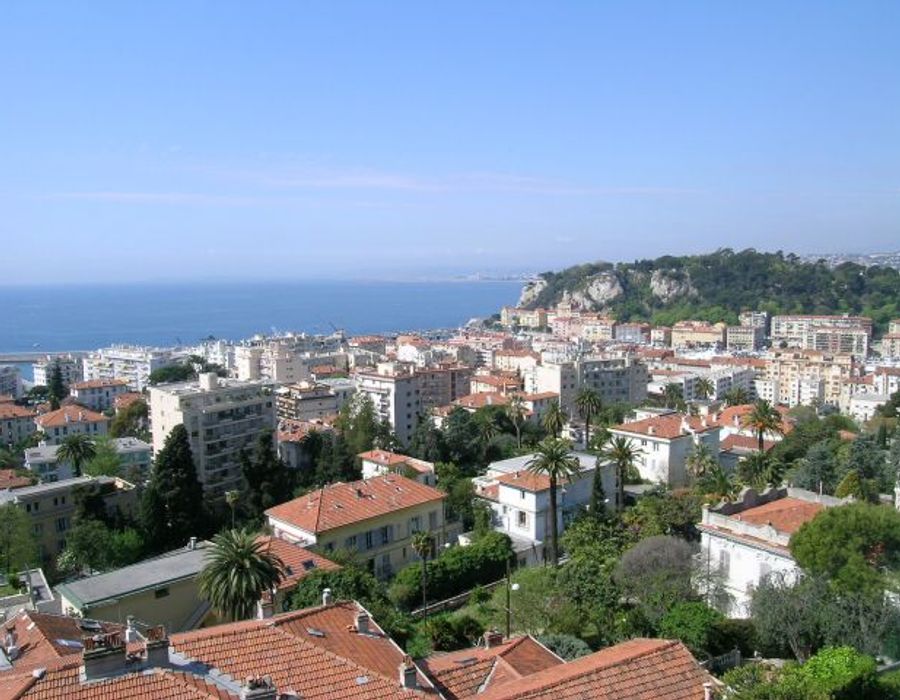 Exceptional 180° views of Nice and the Mediterranean 6