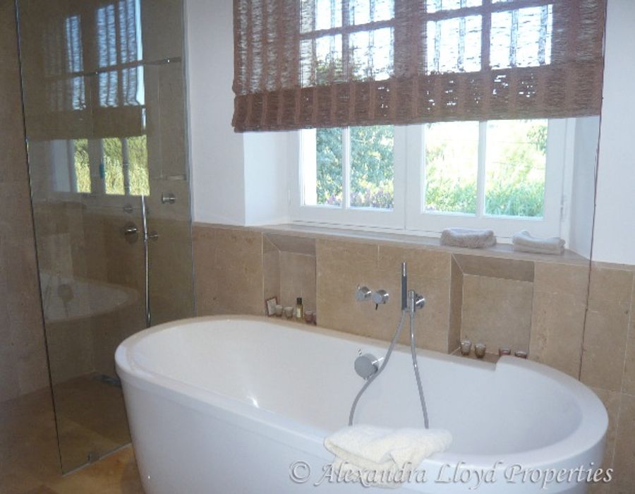 Newly renovated property very close to the Pampelonne beaches 6