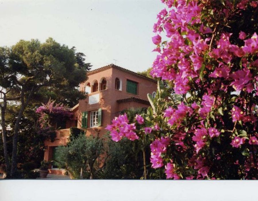 Provencal style villa on the prestigious Cap Ferrat 6