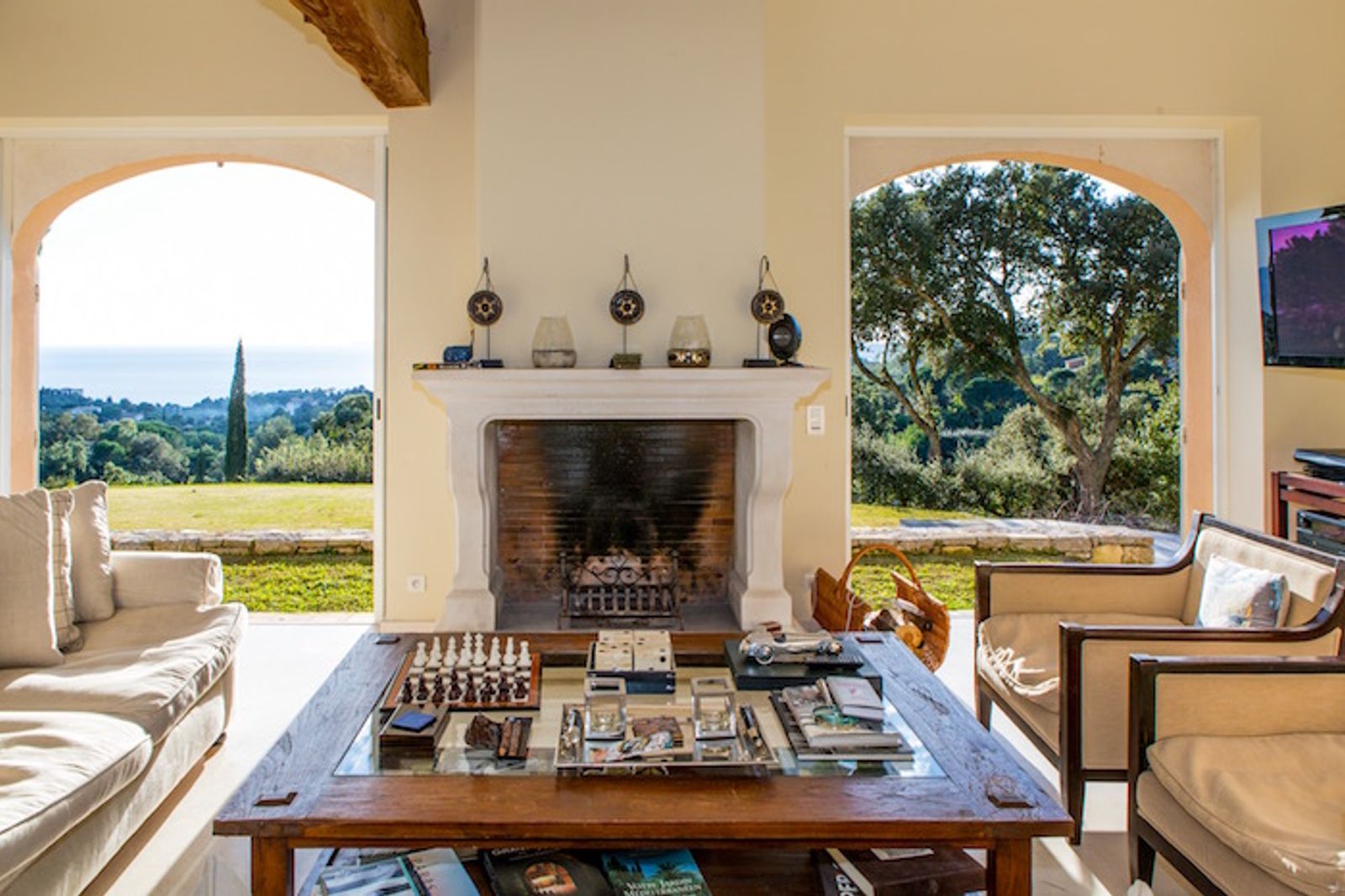 Breathtaking views, tranquility and a beautiful house in Girago